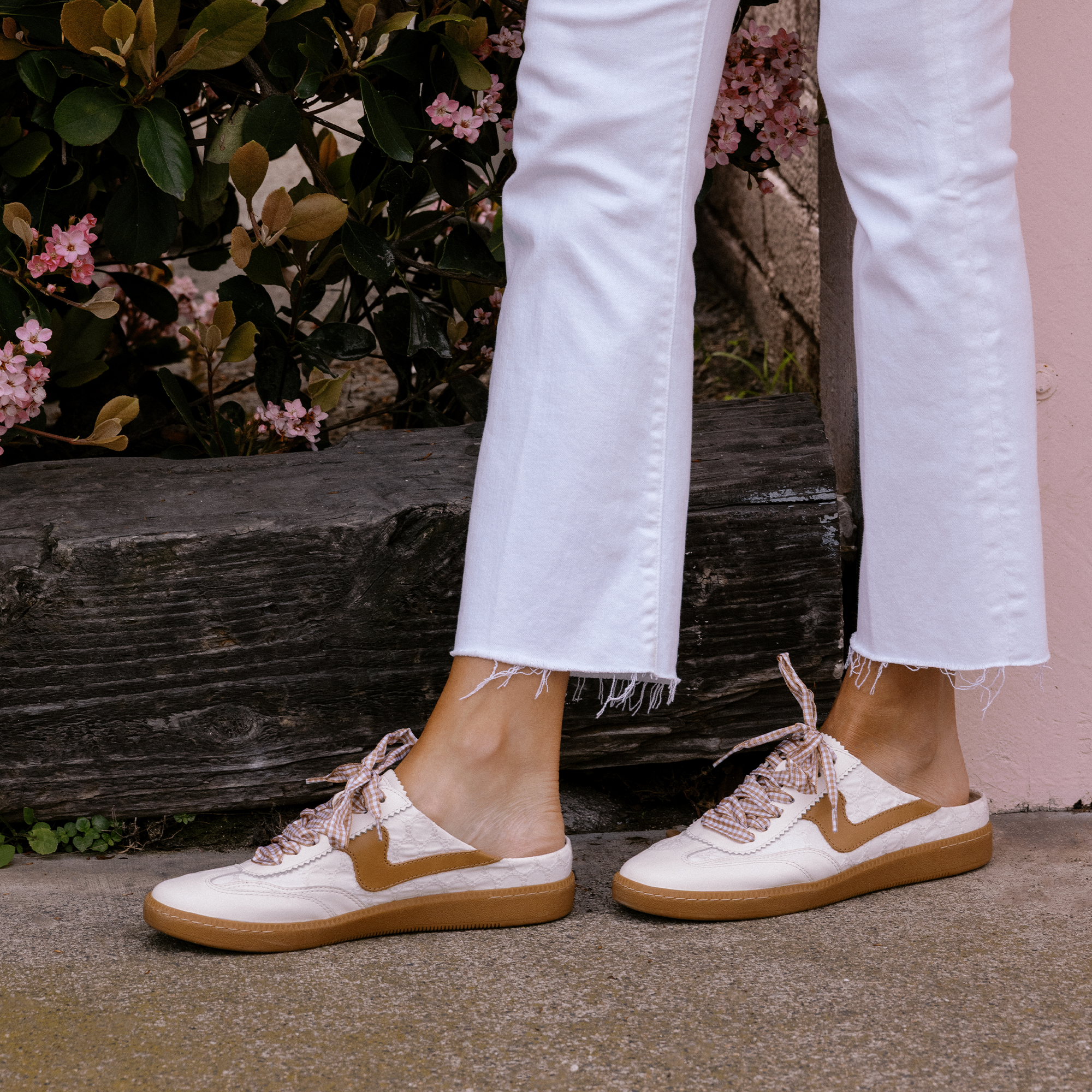 NOTICE SLIDE SNEAKERS WHITE PINK EYELET - Image 2