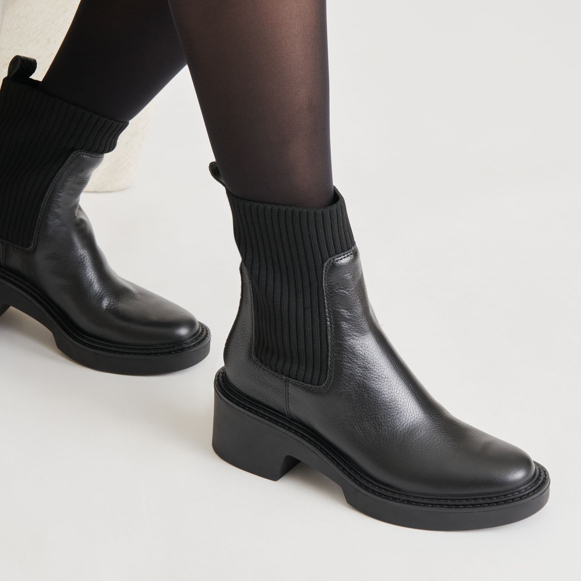 HILORA H2O BOOTS BLACK LEATHER - Image 4