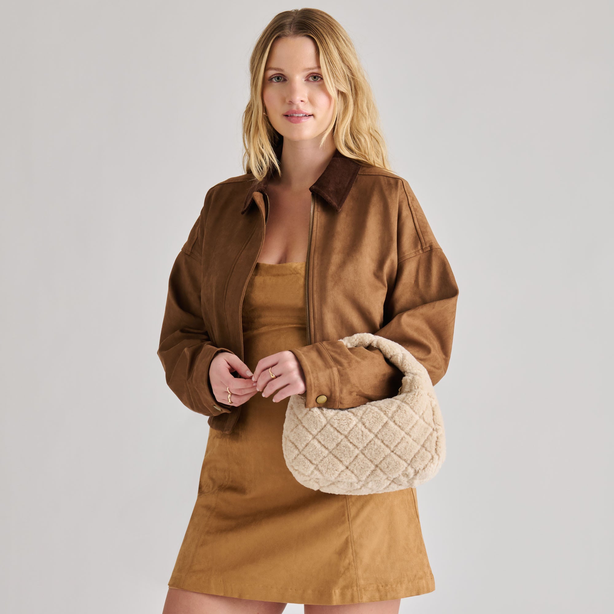 FRANKIE HANDBAG NATURAL PLUSH - Image 4