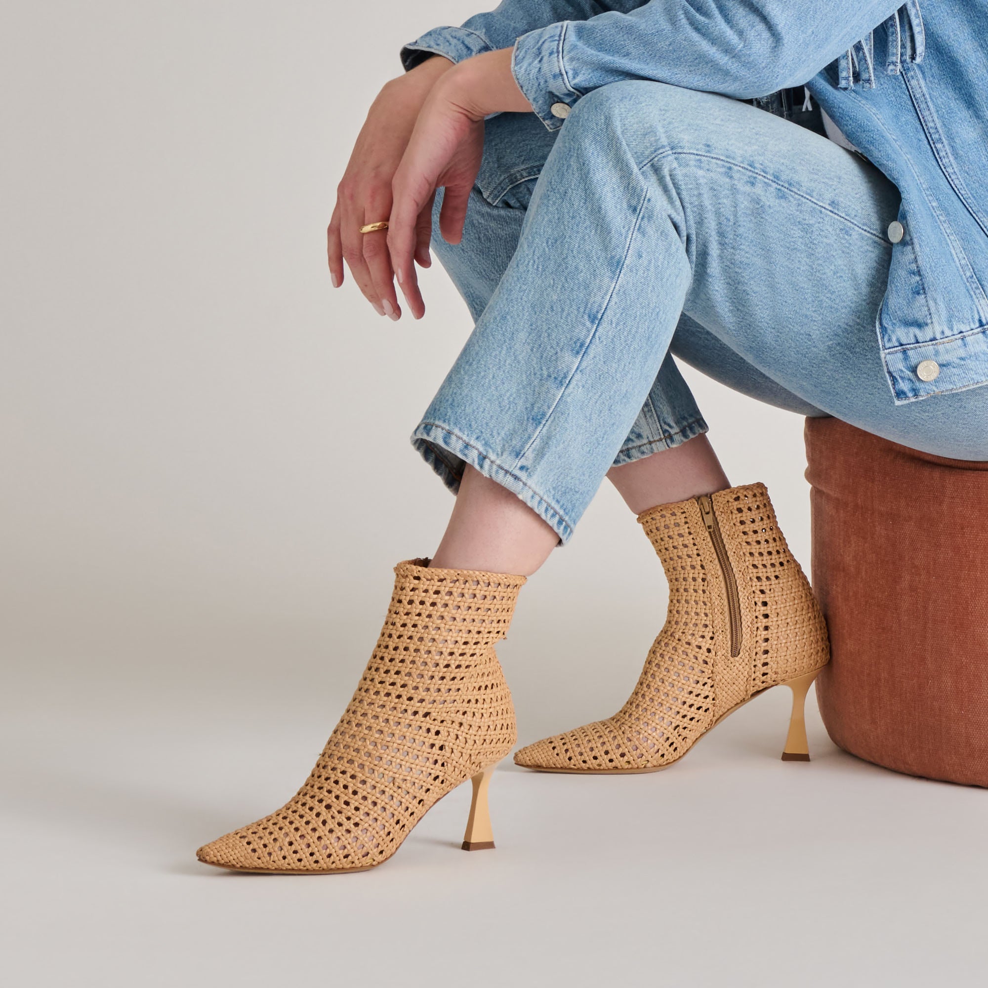 LONNI BOOTIES LIGHT TAN WOVEN LEATHER - Image 2