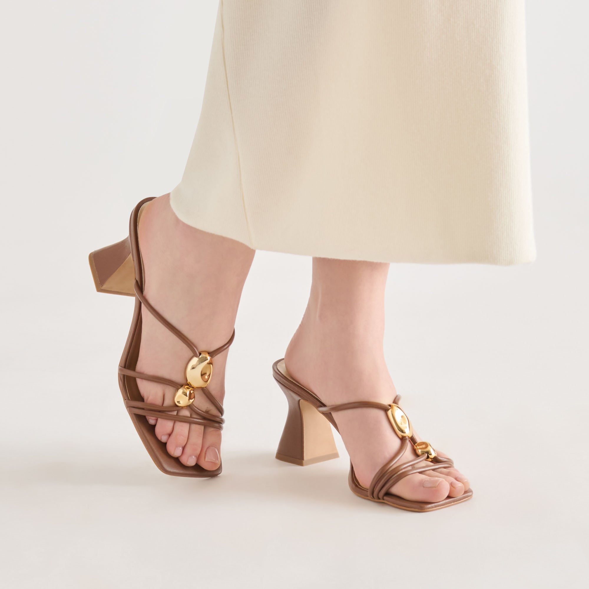 ALAYNA HEELS COGNAC LEATHER - Image 2