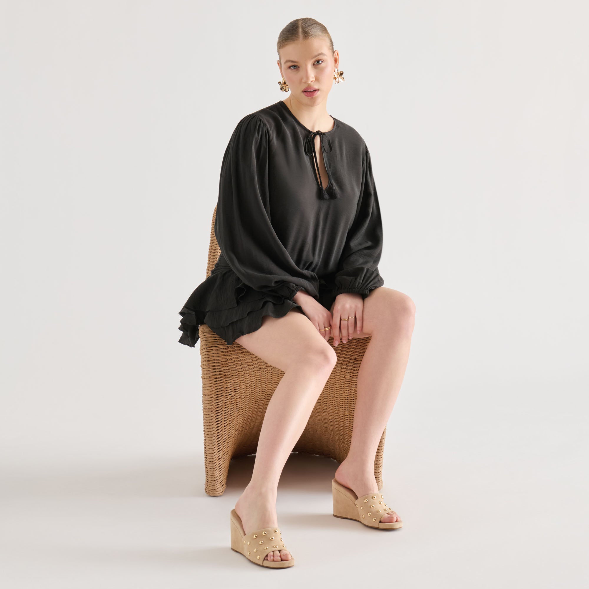HOLTA STUD WEDGES CAMEL SUEDE - Image 8