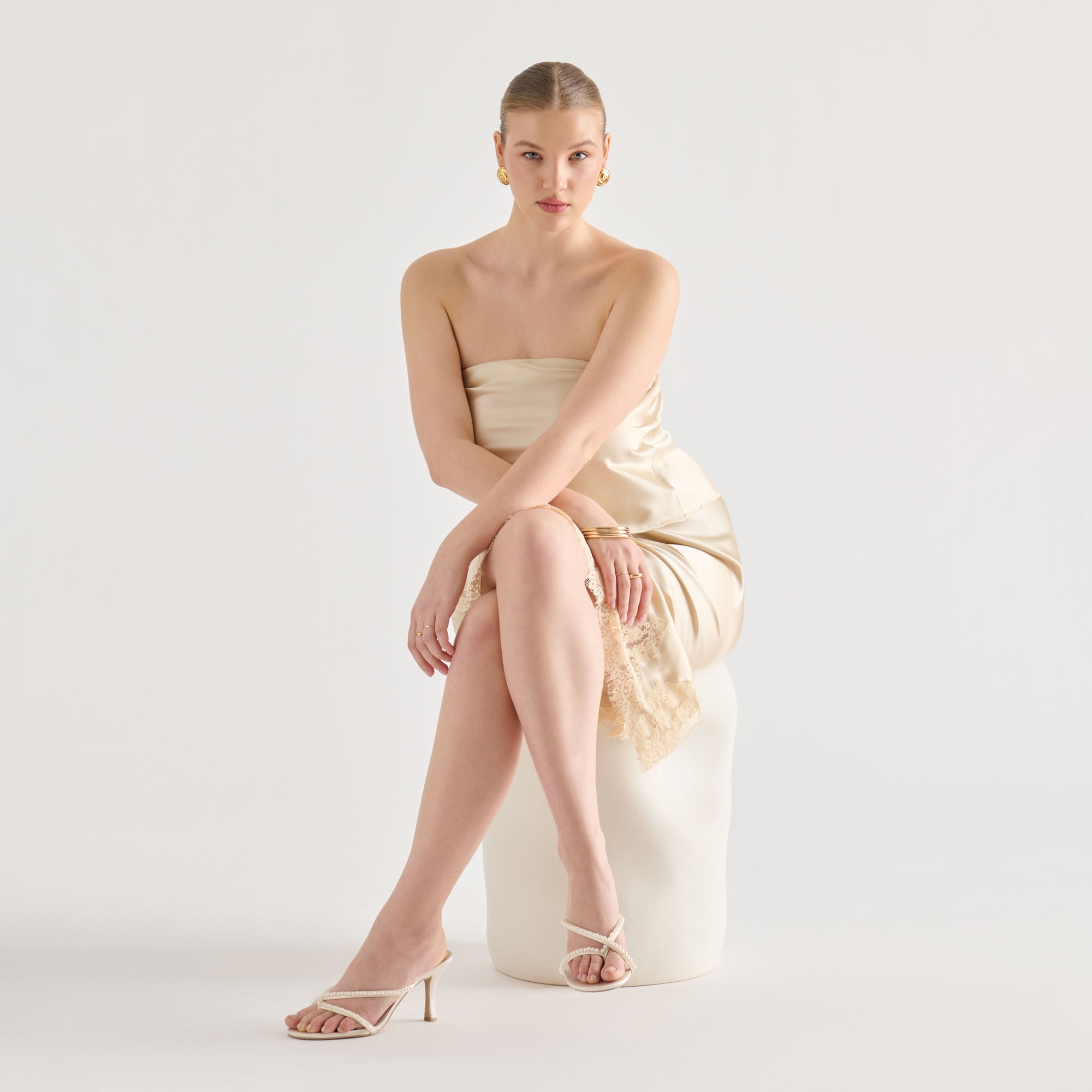LIANO PEARL HEELS OFF WHITE SATIN - Image 4