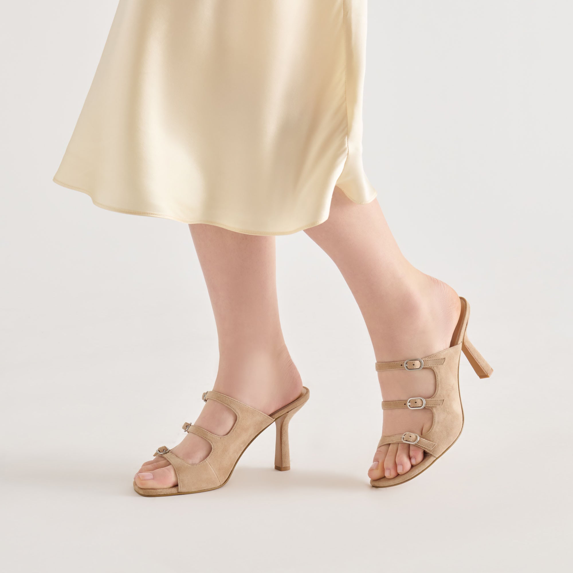 NEKO HEELS CAMEL SUEDE - Image 2